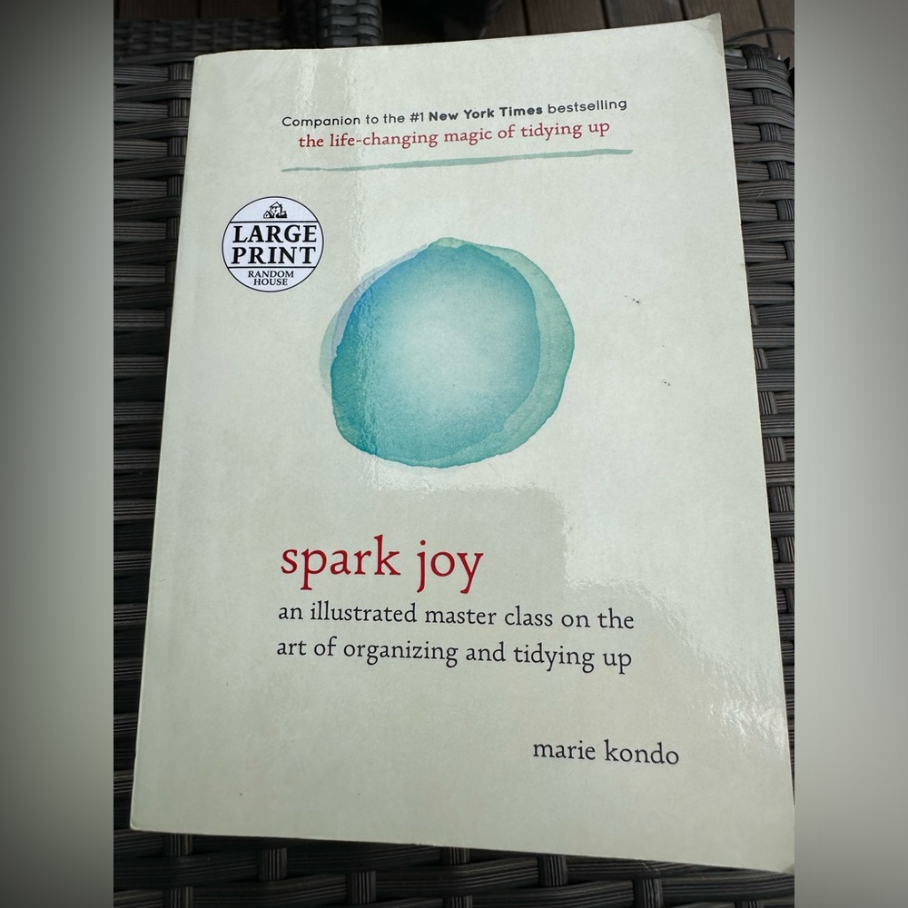 Marie Kondo Book Set: Spark Joy and The Life Changing Magic Art of Tidying Up - Picture 5 of 7